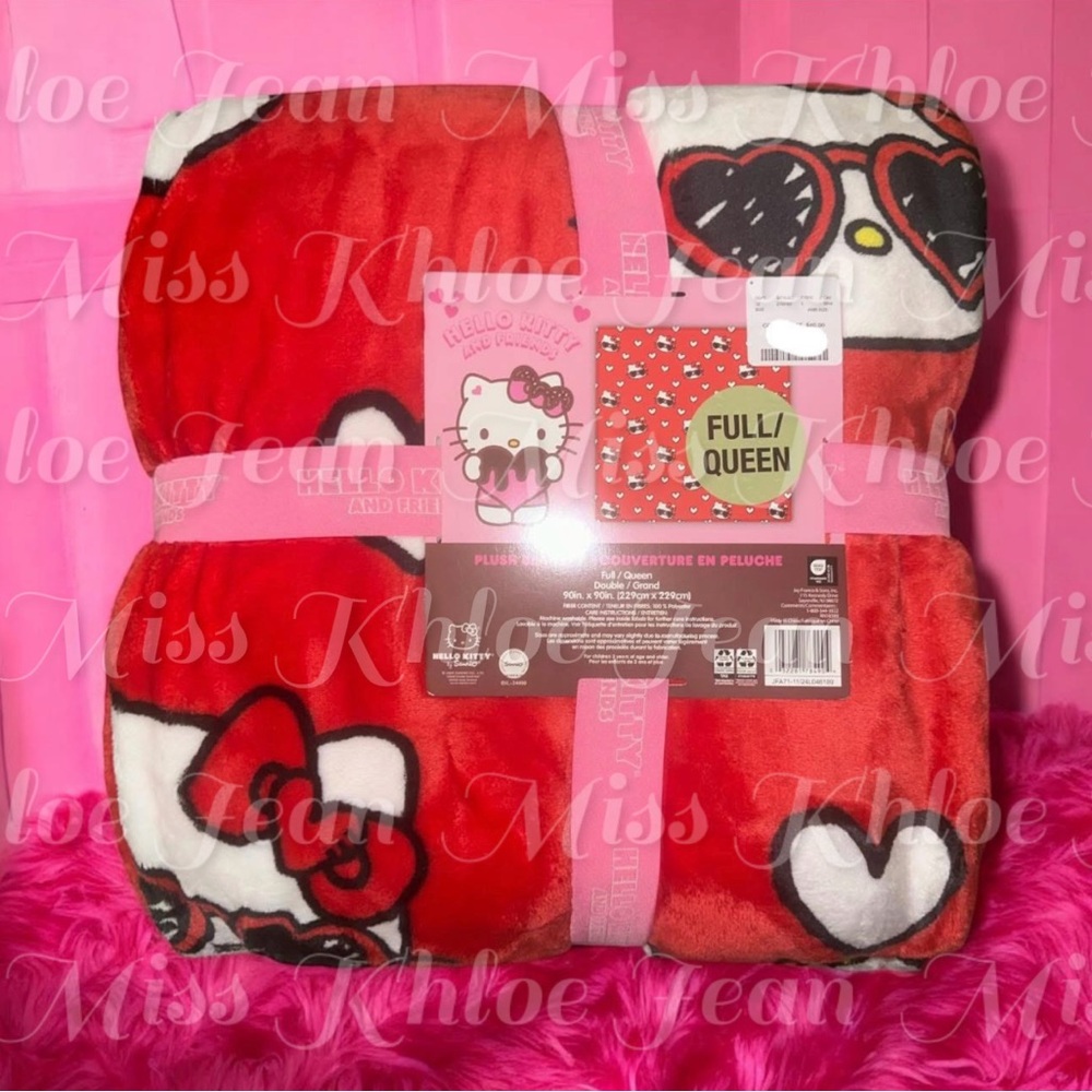 - Hello Kitty Red Plush Blanket